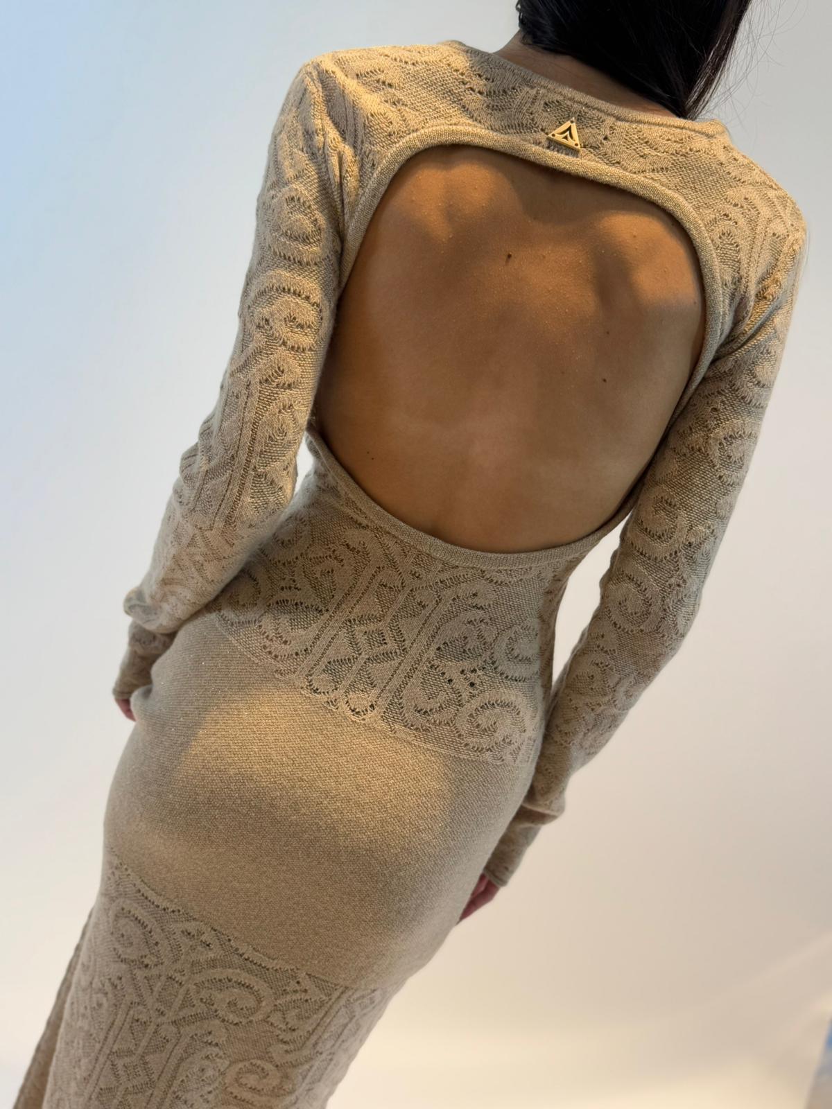 Abito lungo con oblò